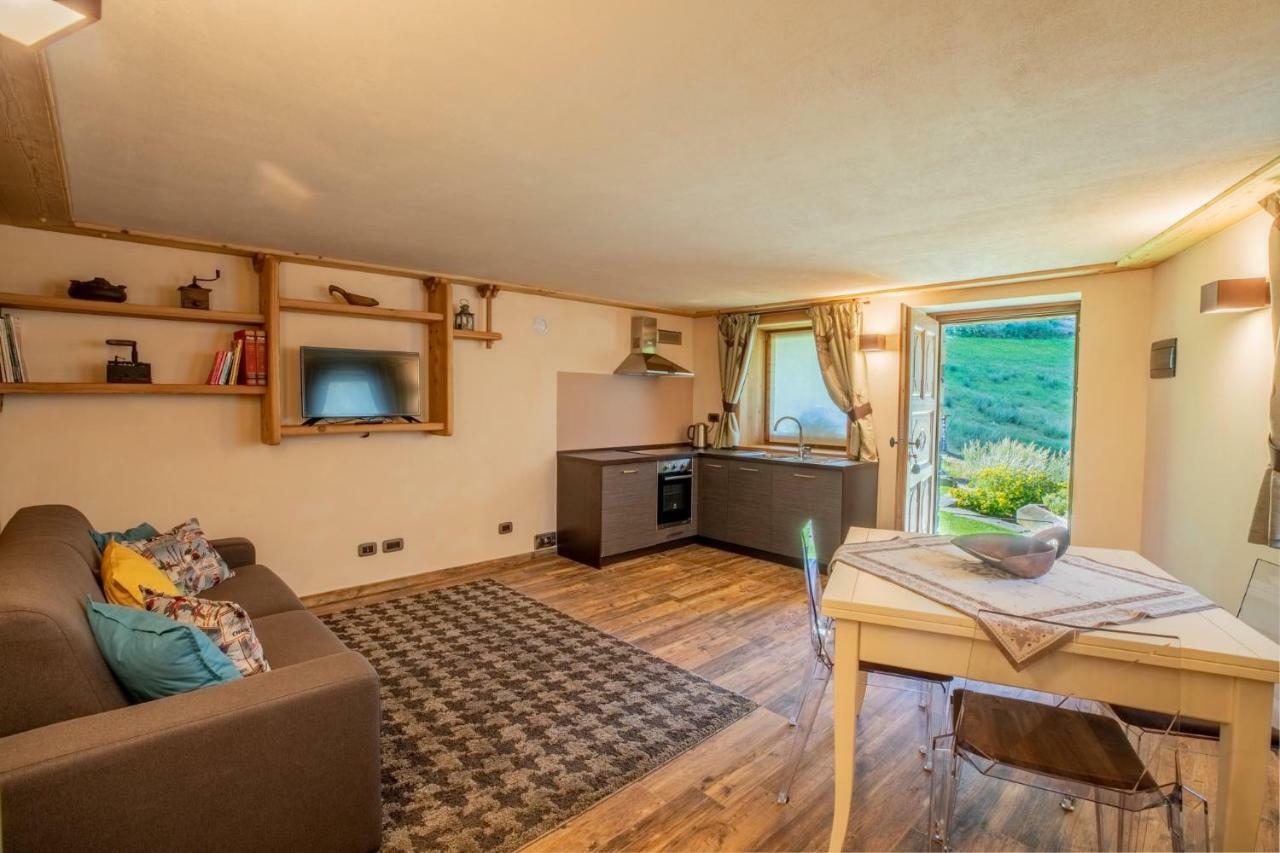 Casa Vacanze Petit Haury - Alloggi Ad Uso Turistico Vda Arvier N 0039 E N 0040 - 外观 照片